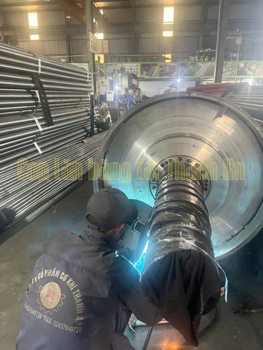 Công nghệ sản xuất lắp ráp hoàn thiện tang băng tải